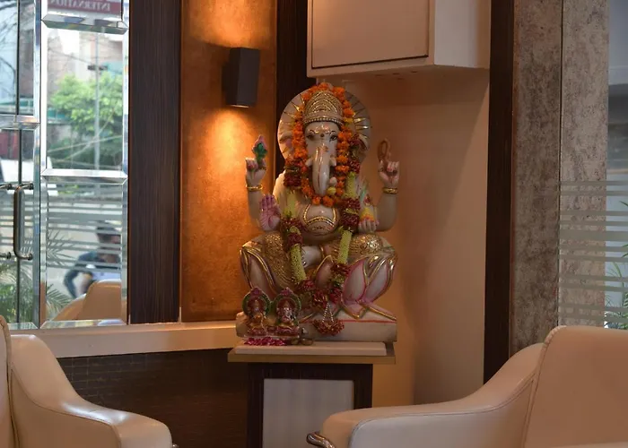 A Family Hotel Oppera Near Igi Airport